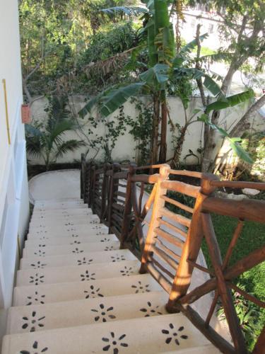 Lge Privat Villa / 13 Bed Sizes