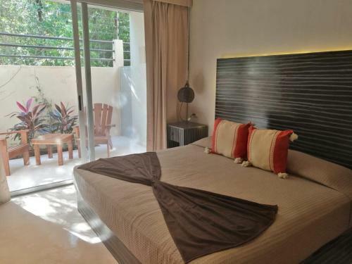 Hotel Alma De Flores