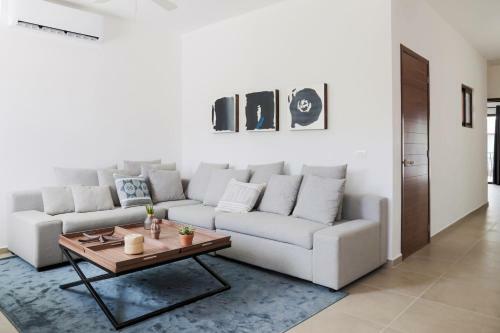 Lunata Apartment 201
