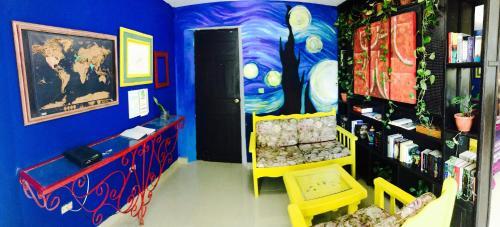Van Gogh Apartment