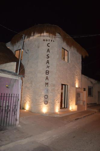 Hotel Casa Bamboo
