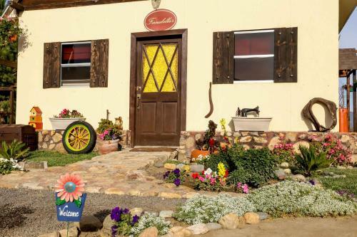 Fernabella's Lodge