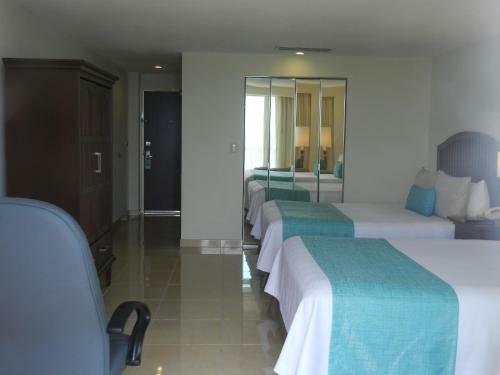 Astur Hotel & Residence