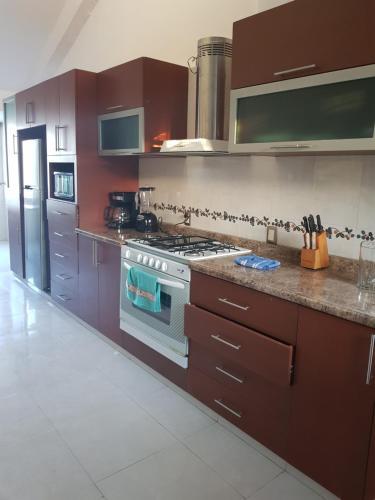 Casa Con Alberca Para 20 Personas