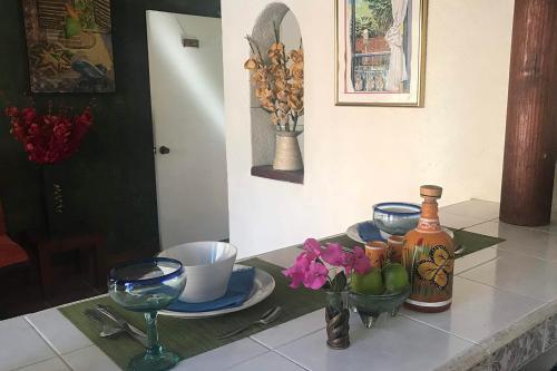 Hostal Casitas El Escondite Playa La Ropa
