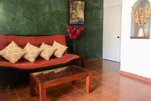 Hostal Casitas El Escondite Playa La Ropa