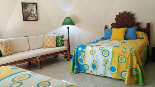 Hostal Casitas El Escondite Playa La Ropa