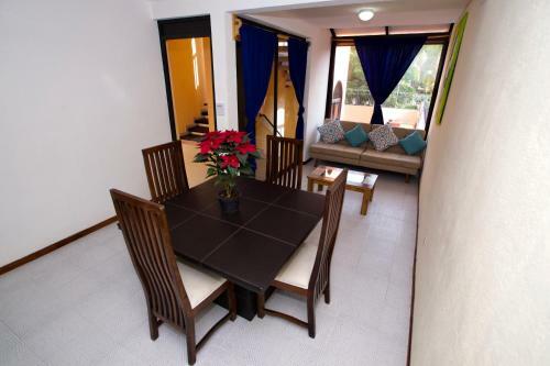 Hotel Villas Ximena