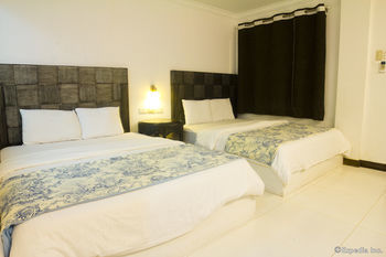 Erus Suites Hotel