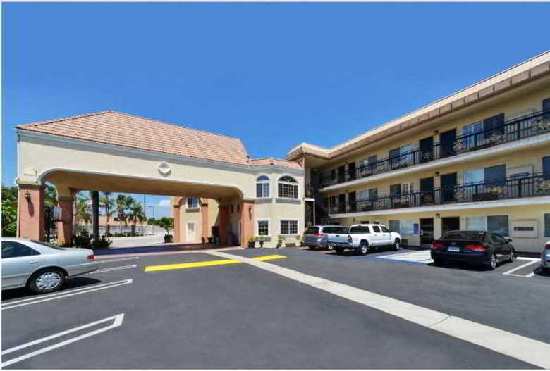 Hotel Americas Best Value Inn & Suites