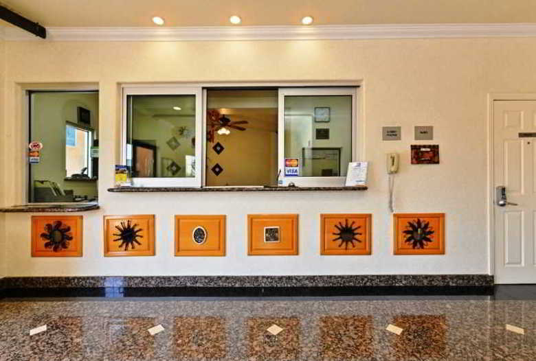 Hotel Americas Best Value Inn & Suites