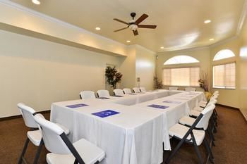Hotel Americas Best Value Inn & Suites
