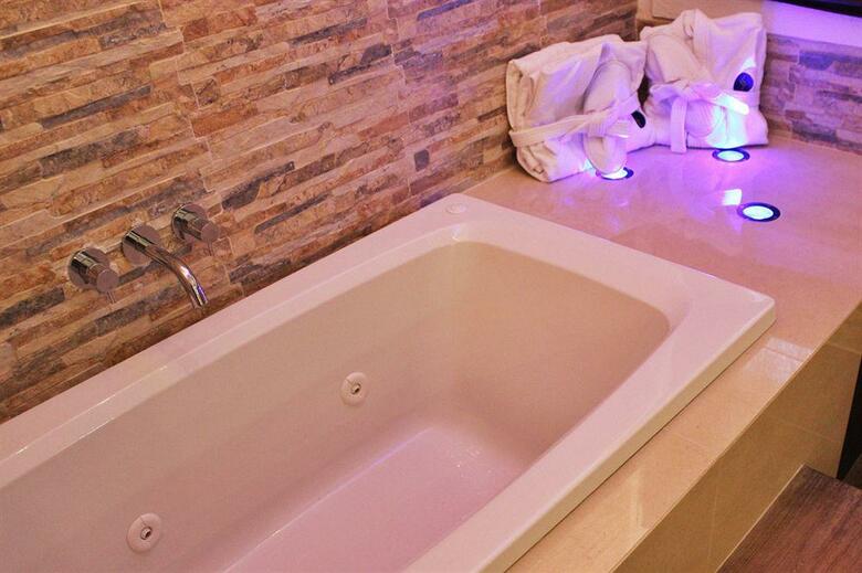 Sasha Hotel