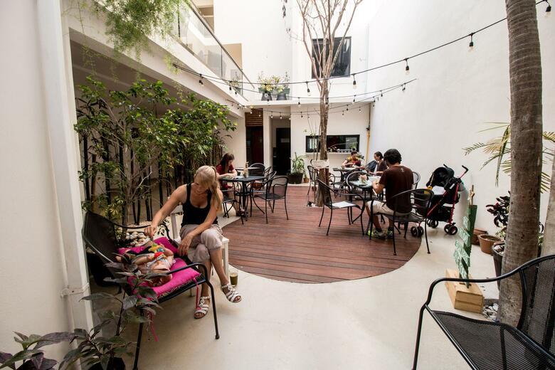 Sasha Hotel