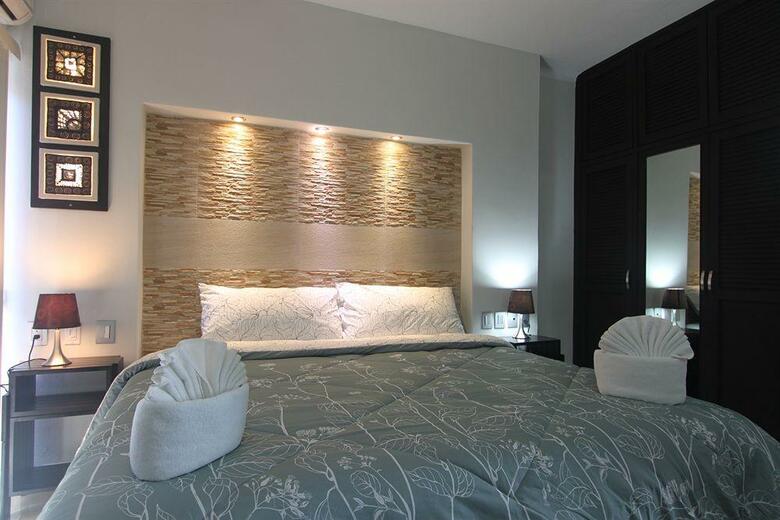 Sasha Hotel
