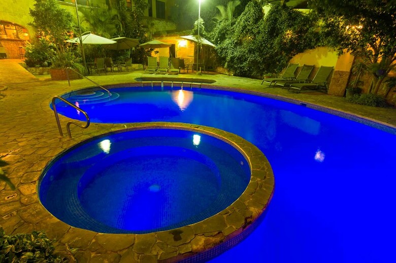 Hotel Adventure Inn