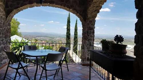B&B Balcones