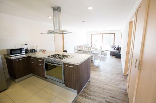 Apartamento Departamento 2 Br Cerca De La Aurora