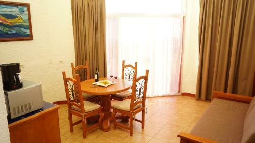 Puerto Nuevo Baja Hotel & Villas