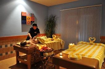 Marina Plaza Hotel