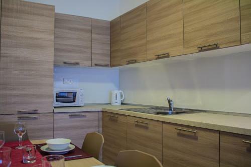 Montville Apartment