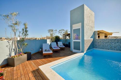 Stanislaus Apartment 3
