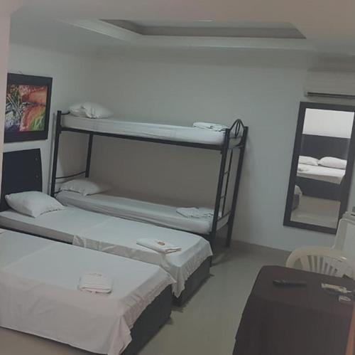 Hotel Imperio Inn 74