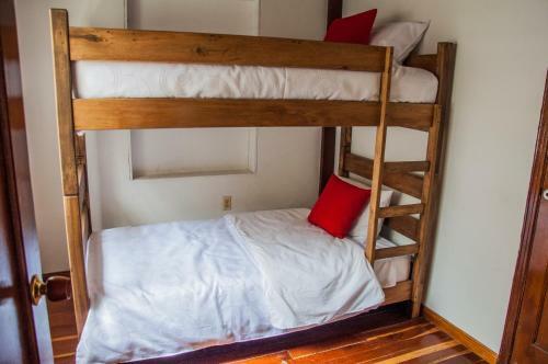 Albergue Hostal El Baul