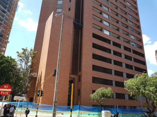 Aparta-estudio Tipo Loft Centro Ineternacional Bogota-colombia