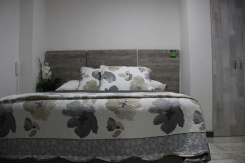 Ari Hotel