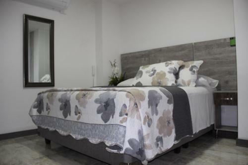 Ari Hotel