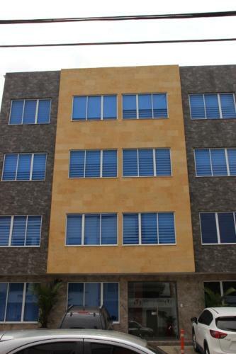 Ari Hotel