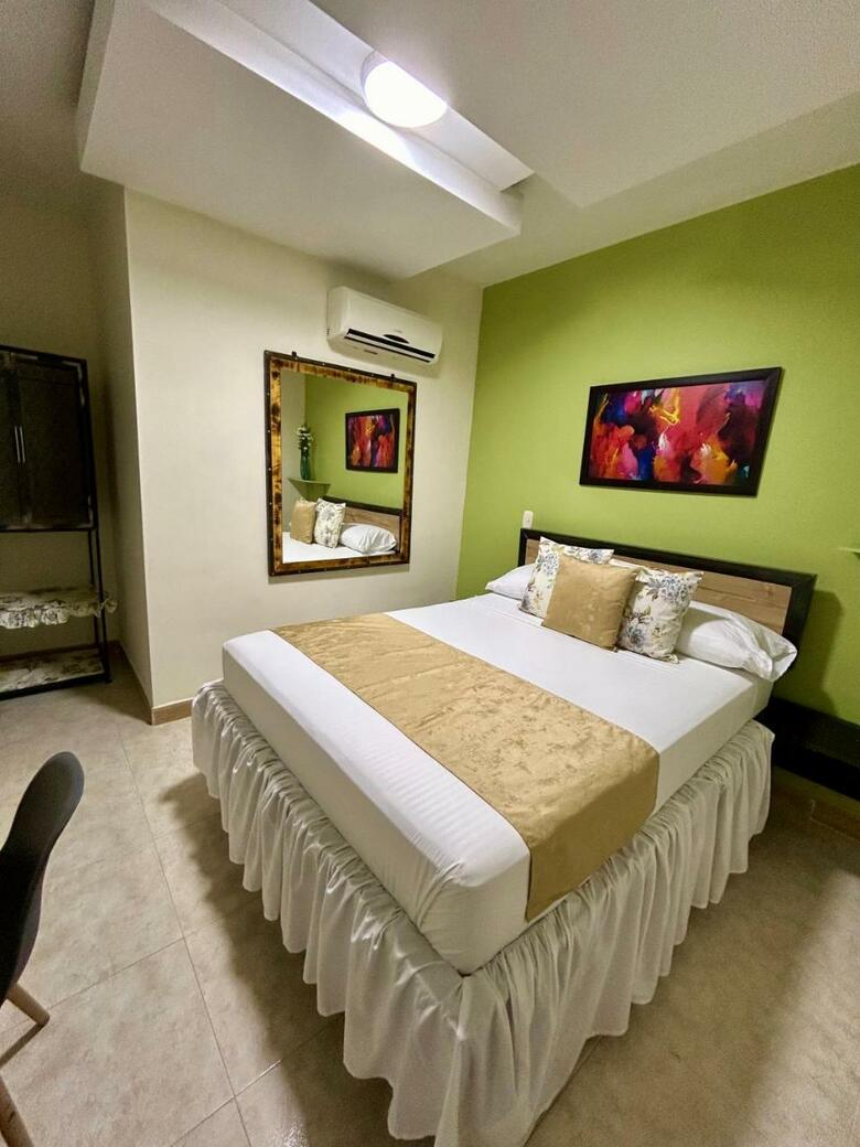 Hotel Bisou