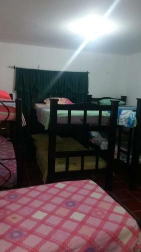 Hostal Emeraua Hospedaje