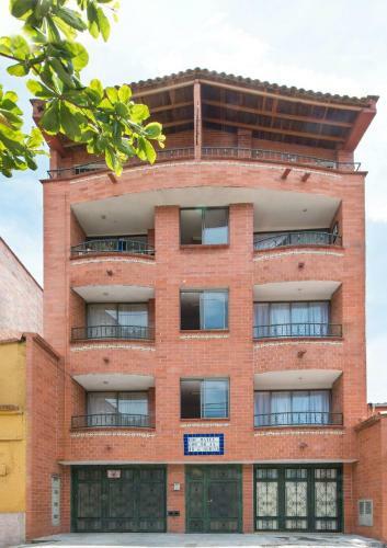 Apartamento Apt 302 A 15min Poblado Y Parque Lleras 3 Hab 2wc!