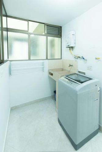 Apartamento Apt 302 A 15min Poblado Y Parque Lleras 3 Hab 2wc!
