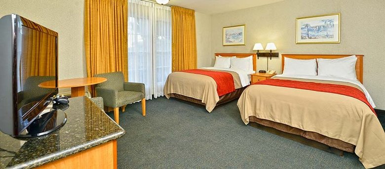 Comfort Inn & Suites Hotel Circle