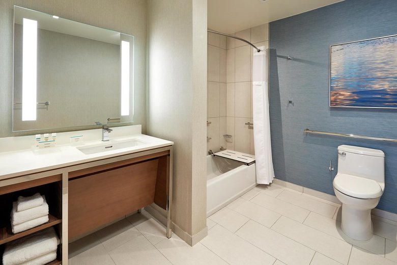Comfort Inn & Suites Hotel Circle