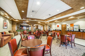 Hotel Comfort Inn & Suites