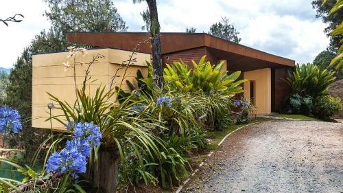Lodge Luxe By The Charlee