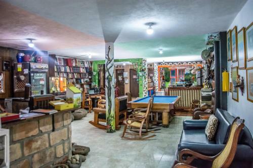Hotel Atenas Jeric�