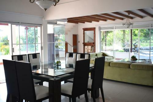 Caf� Royal Hotel Campestre