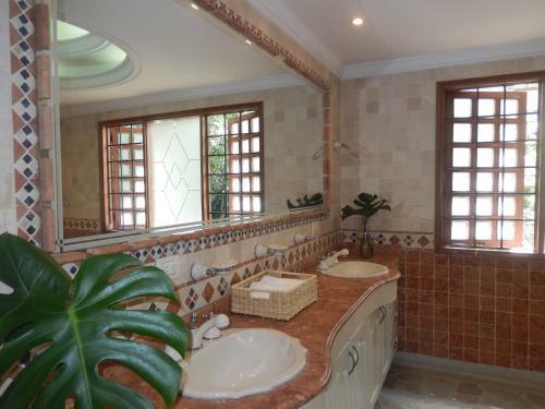 Luxury Villa In Provenza