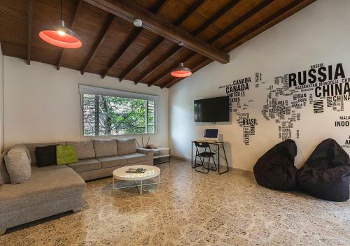 Albergue Living Hostal