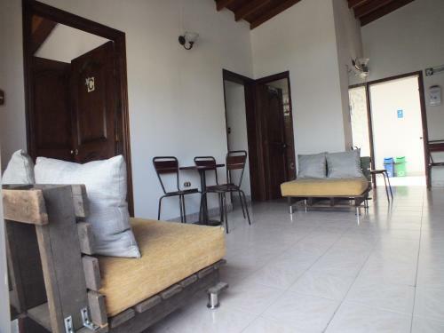 Albergue Hostal Casa Paraiso