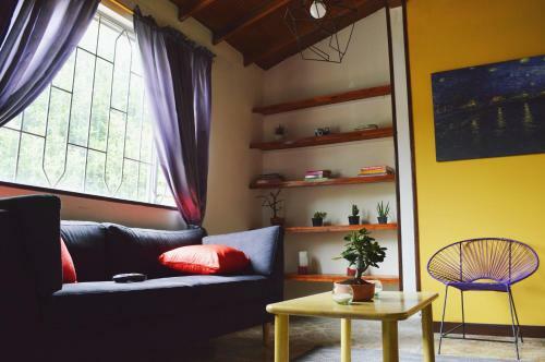 Hostal Rooms In Guesthouse And Perfect Location