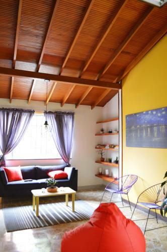 Hostal Rooms In Guesthouse And Perfect Location