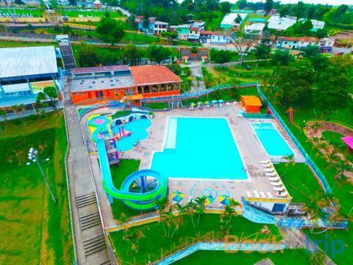 Aparthotel 2km Parque Del Caf�