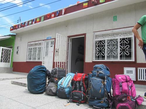 Albergue Hostal Backpackers And Travellers