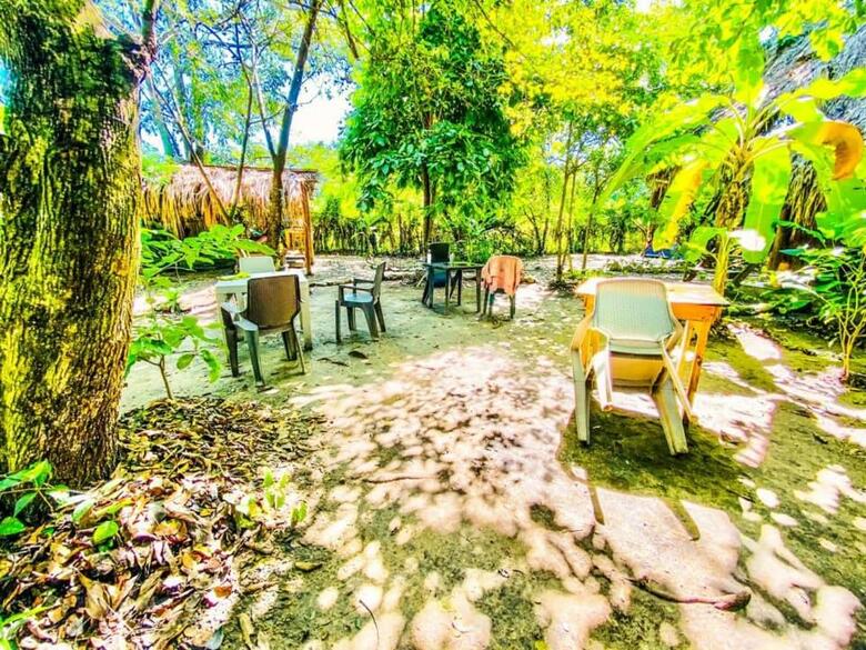 Hostal La Aldea Hostel